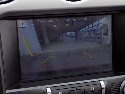 Used 2016 Ford Mustang GT Premium image 18