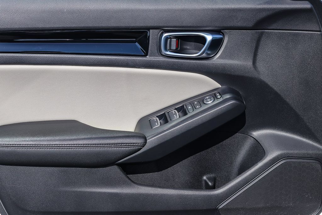 Used 2023 Honda Civic EX-L image 19