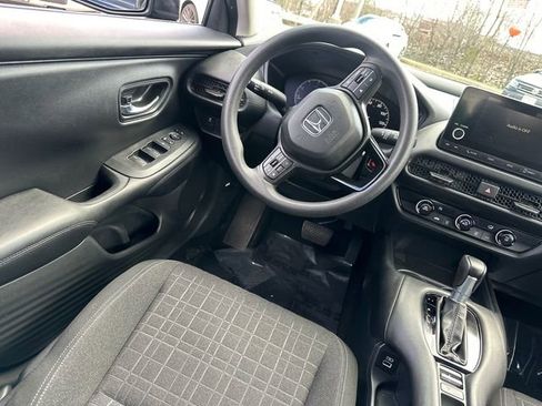 Used 2023 Honda HR-V LX image 19
