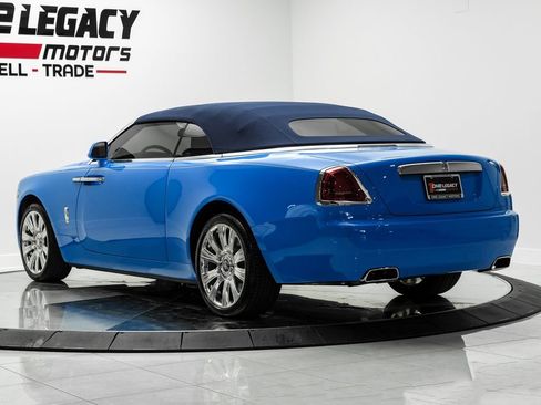Used 2021 Rolls-Royce Dawn RWD image 13