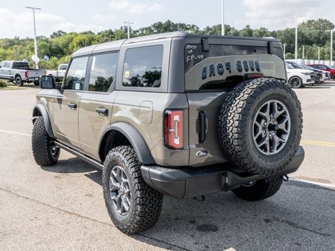 New 2025 Ford Bronco Badlands image 8