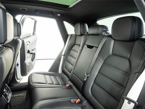 New 2026 Porsche Macan S AWD/4WD image 22