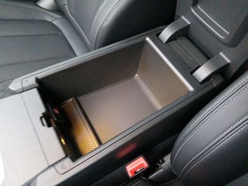 New 2025 BMW 330i Sedan w/ M Sport Package image 22