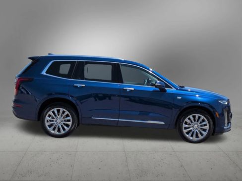 Used 2023 Cadillac XT6 Premium Luxury AWD/4WD image 7