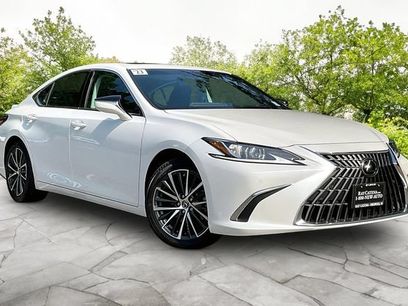 Used 2023 Lexus ES 350 w/ Premium Package