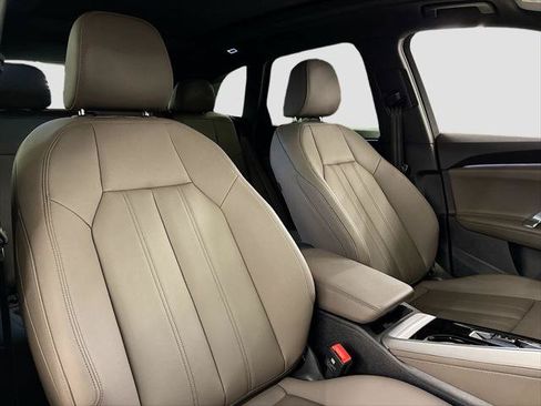 Certified 2025 Audi Q5 Premium w/ Premium Plus AWD/4WD image 15