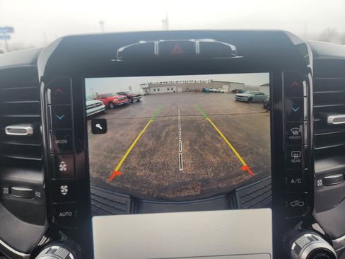 Used 2024 RAM 2500 Big Horn w/ Night Edition image 24