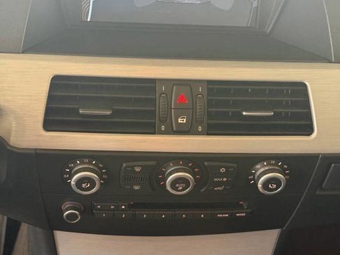 Used 2010 BMW M5 RWD image 5