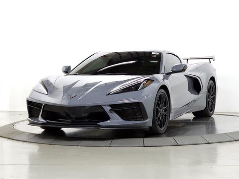 Used 2024 Chevrolet Corvette Stingray Coupe w/ Z51 Performance Package image 3
