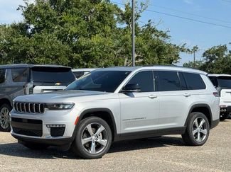 Used 2021 Jeep Grand Cherokee L Limited RWD video 1