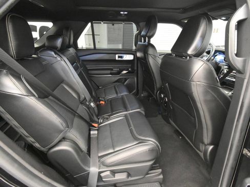 Used 2021 Ford Explorer ST w/ Equipment Group 401A AWD/4WD image 19