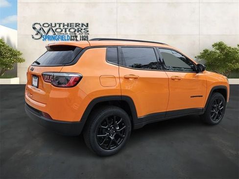 New 2026 Jeep Compass Latitude AWD/4WD image 5