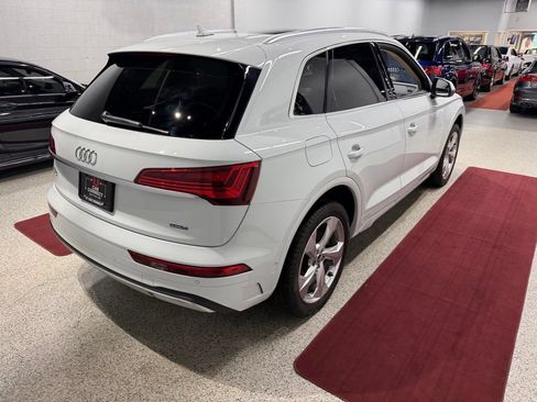 Used 2021 Audi Q5 Prestige w/ Prestige Package AWD/4WD image 13