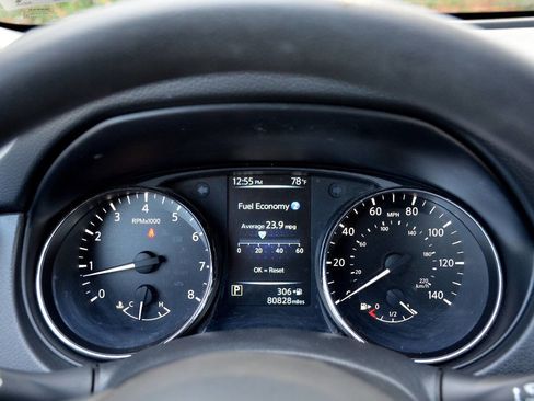 Used 2017 Nissan Rogue S w/ S Appearance Package image 13