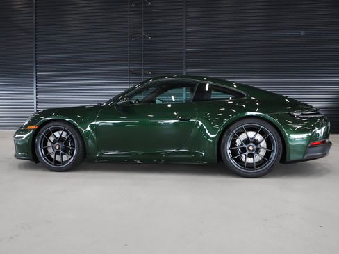 New 2026 Porsche 911 Carrera 4 GTS image 2