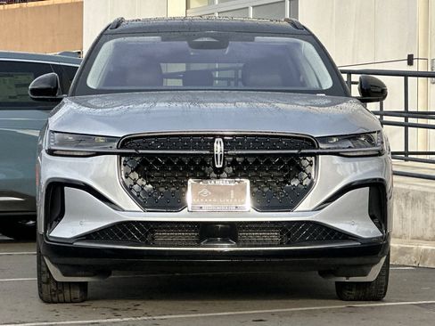 New 2026 Lincoln Nautilus Reserve w/ Jet Appearance Package image 8