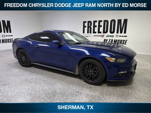 Used 2016 Ford Mustang GT Premium w/ Black Accent Package RWD image 3