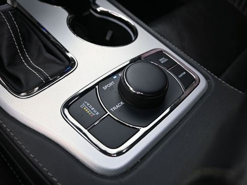 Used 2018 Jeep Grand Cherokee Trackhawk image 29