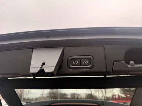 Used 2023 Volvo XC60 B5 Plus w/ Climate Package AWD/4WD image 21