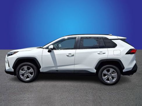 Used 2023 Toyota RAV4 XLE AWD/4WD image 7