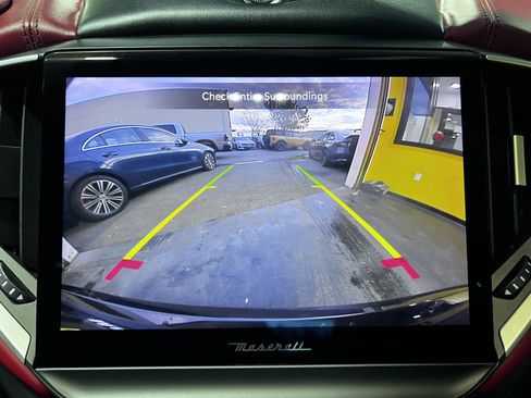 Used 2022 Maserati Ghibli Trofeo image 22