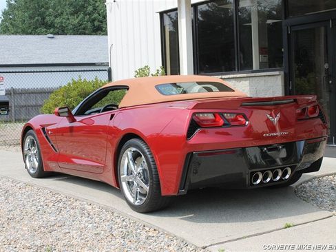Used 2015 Chevrolet Corvette Stingray Convertible w/ 2LT Preferred Equipment Group RWD image 9