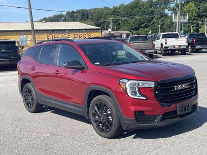 Used 2024 GMC Terrain SLE w/ Driver Convenience Package