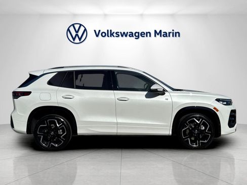 New 2026 Volkswagen Tiguan SEL R-Line image 6