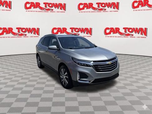 Used 2023 Chevrolet Equinox Premier FWD image 2