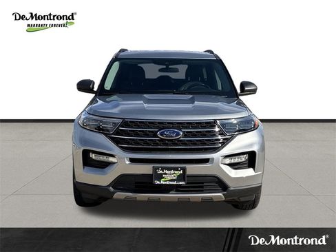 Used 2023 Ford Explorer XLT w/ Equipment Group 202A image 2