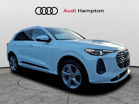 New 2025 Audi Q5 Prestige AWD/4WD image 3