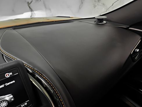 Used 2017 Aston Martin DB11 V12 RWD image 24