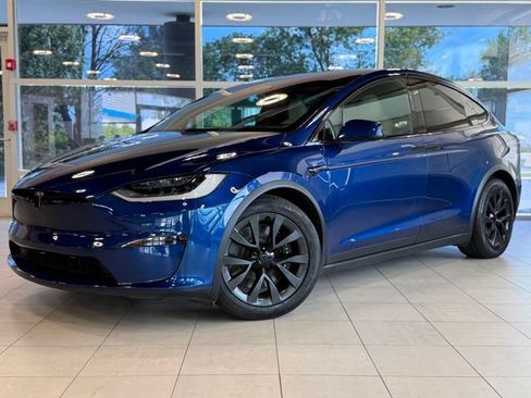 Used 2023 Tesla Model X AWD/4WD image 2