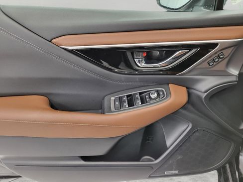 Used 2021 Subaru Outback Touring w/ Popular Package #2 image 27