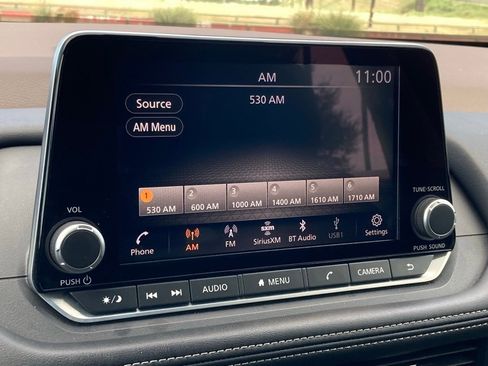 Used 2023 Nissan Rogue S image 18