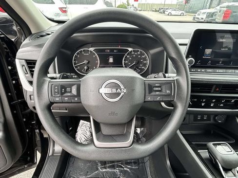 Used 2026 Nissan Rogue S FWD image 21