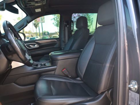 Used 2022 Chevrolet Tahoe Z71 image 18