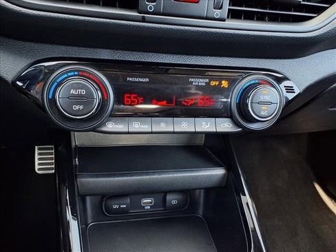 Used 2024 Kia Forte GT-Line image 20