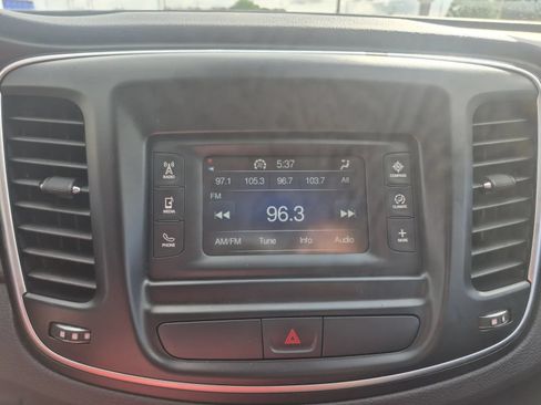 Used 2016 Chrysler 200 LX FWD image 23