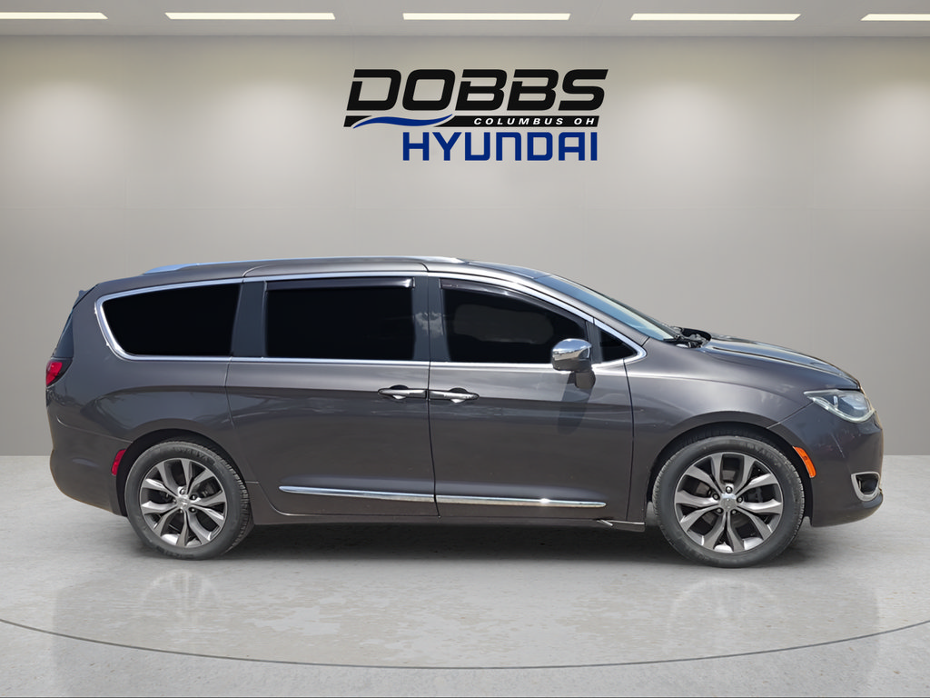 Used 2020 Chrysler Pacifica Limited FWD image 6