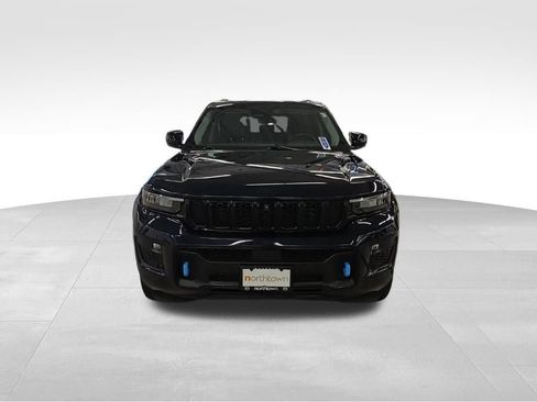 Used 2023 Jeep Grand Cherokee 30th Anniversary image 10