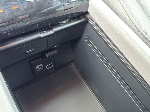 Used 2022 Honda Pilot Touring image 41