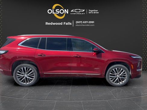 Used 2026 Buick Enclave Avenir w/ Super Cruise Package AWD/4WD image 6