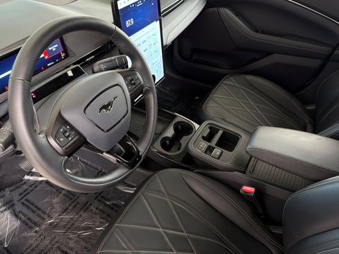 Used 2025 Ford Mustang Mach-E Select RWD image 10