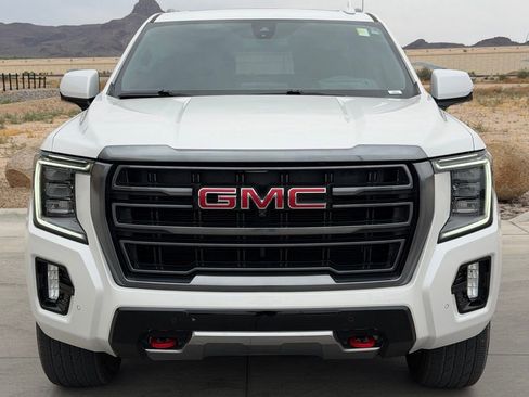 Used 2021 GMC Yukon AT4 w/ AT4 Premium Package AWD/4WD image 5