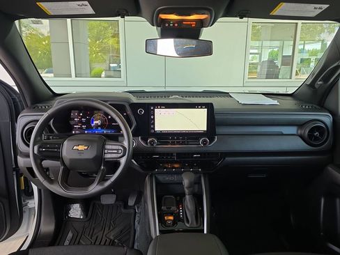 Used 2024 Chevrolet Colorado W/T RWD image 21