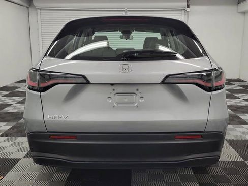 Certified 2025 Honda HR-V LX image 5