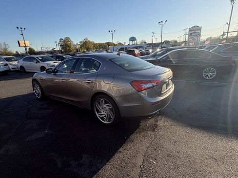 Used 2017 Maserati Ghibli S Q4 AWD/4WD image 9