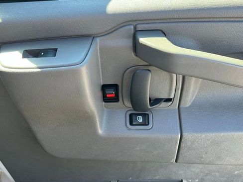 Used 2022 Chevrolet Express 2500 Work Van w/ Driver Convenience Package image 16