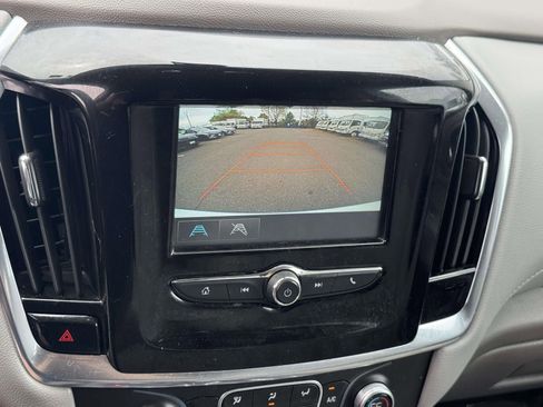 Used 2018 Chevrolet Traverse LT w/ LPO, Floor Liner Package image 10